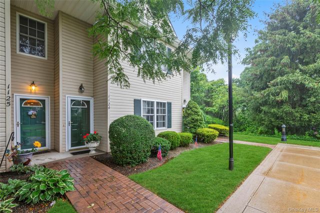 1125 Savoy Drive, Melville, NY 11747