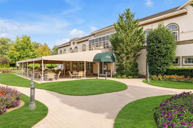 1125 Savoy Drive, Melville, NY 11747
