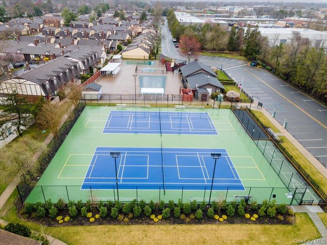 4 Raintree Court 4, Deer Park, NY 11729