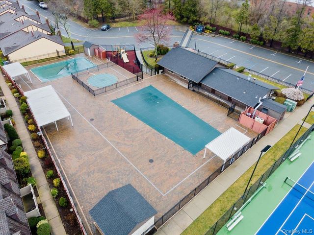 4 Raintree Court 4, Deer Park, NY 11729