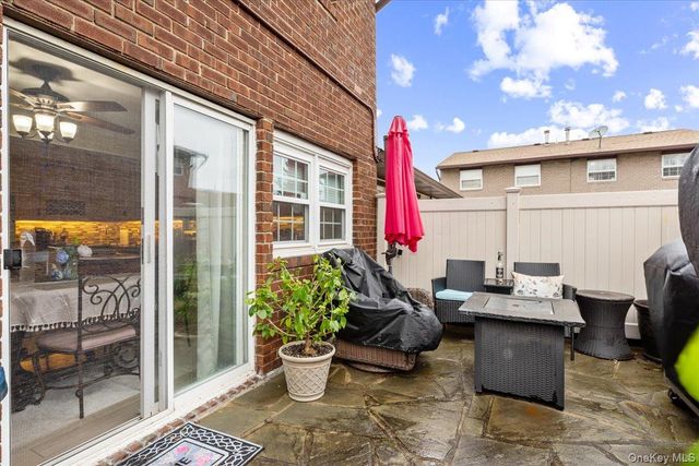 4 Raintree Court 4, Deer Park, NY 11729