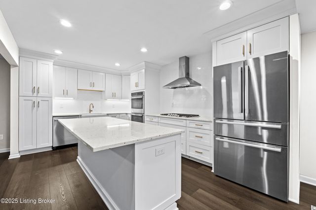 1112 E Burnett Ave, Louisville, KY 40217