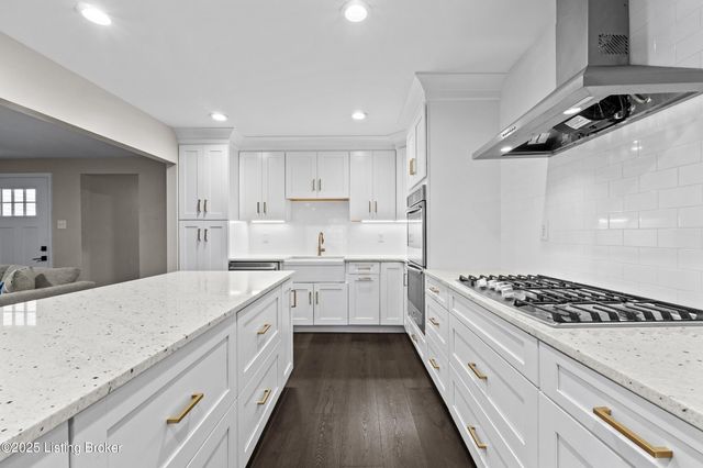 1112 E Burnett Ave, Louisville, KY 40217