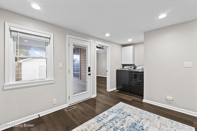 1112 E Burnett Ave, Louisville, KY 40217