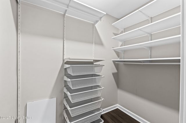 1112 E Burnett Ave, Louisville, KY 40217