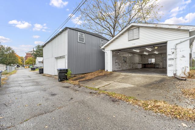 1112 E Burnett Ave, Louisville, KY 40217