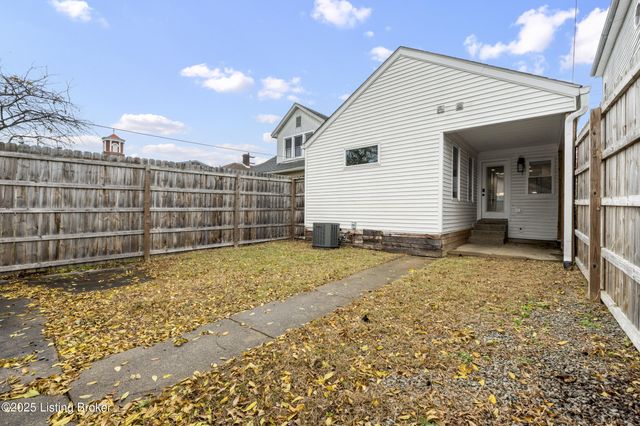 1112 E Burnett Ave, Louisville, KY 40217