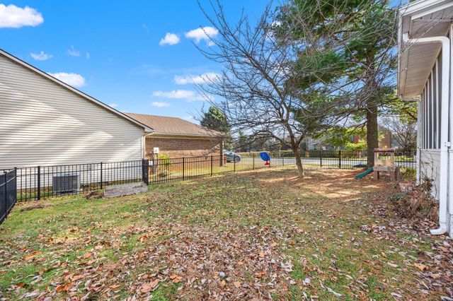 3316 Fort Harrods Court, Lexington, KY 40513