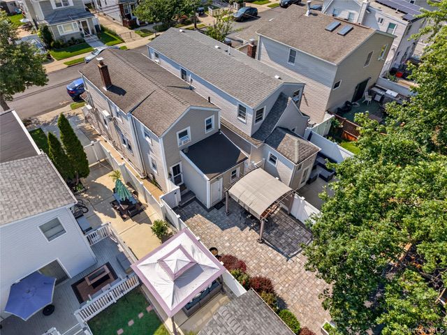 41 Catherine Avenue, Franklin Square, NY 11010