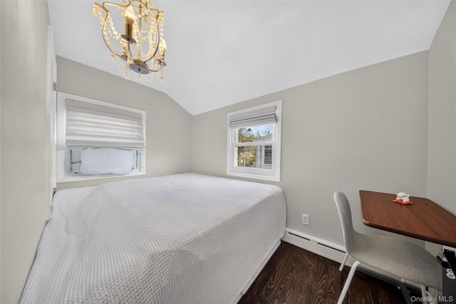 41 Catherine Avenue, Franklin Square, NY 11010