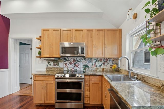 42 Wyman St 3, Boston, MA 02130