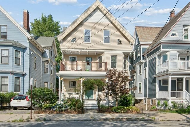 42 Wyman St 3, Boston, MA 02130