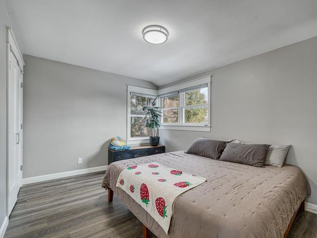 655 11th Avenue N, South Saint Paul, MN 55075