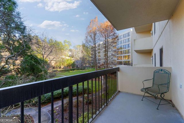 1800 Clairmont Lake A209, Decatur, GA 30033