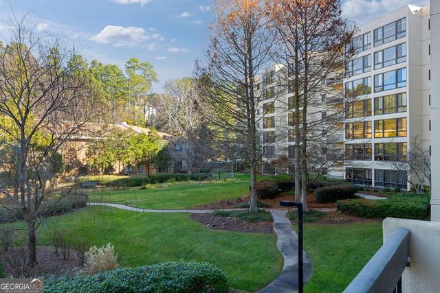 1800 Clairmont Lake A209, Decatur, GA 30033