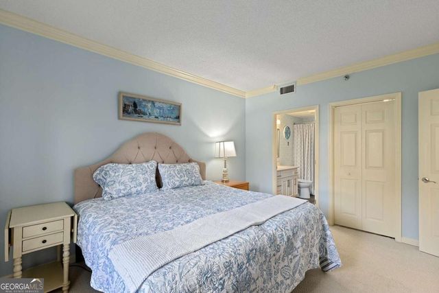 1800 Clairmont Lake A209, Decatur, GA 30033