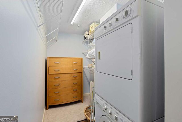 1800 Clairmont Lake A209, Decatur, GA 30033