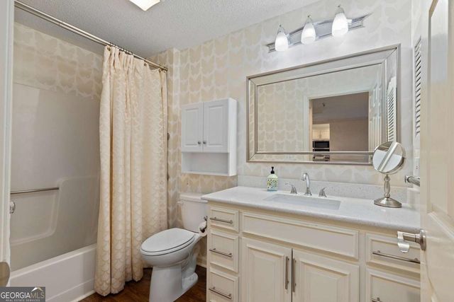 1800 Clairmont Lake A209, Decatur, GA 30033