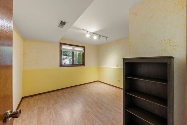 3068 Hickory Road, Homewood, IL 60430