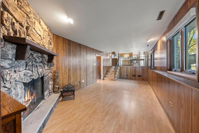 3068 Hickory Road, Homewood, IL 60430