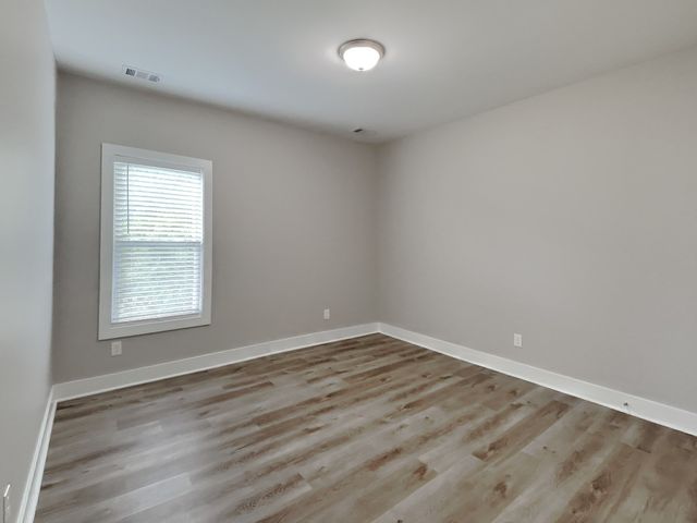 1765 Bridgecrest Dr, Antioch, TN 37013
