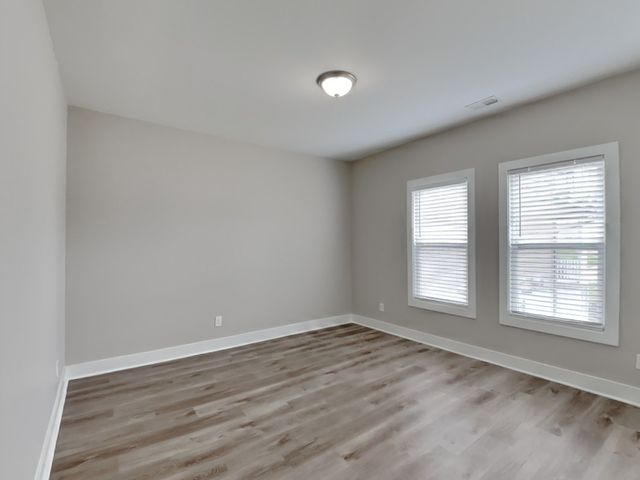 1765 Bridgecrest Dr, Antioch, TN 37013
