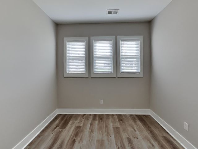1765 Bridgecrest Dr, Antioch, TN 37013