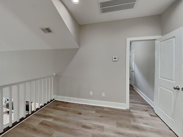 1765 Bridgecrest Dr, Antioch, TN 37013