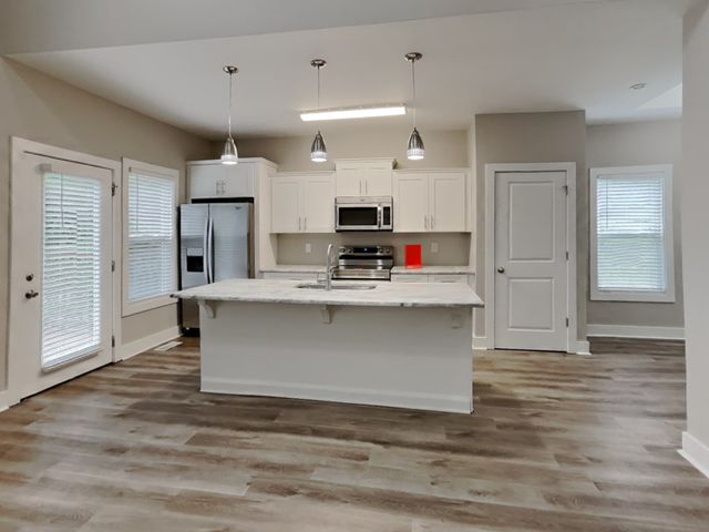 1765 Bridgecrest Dr, Antioch, TN 37013