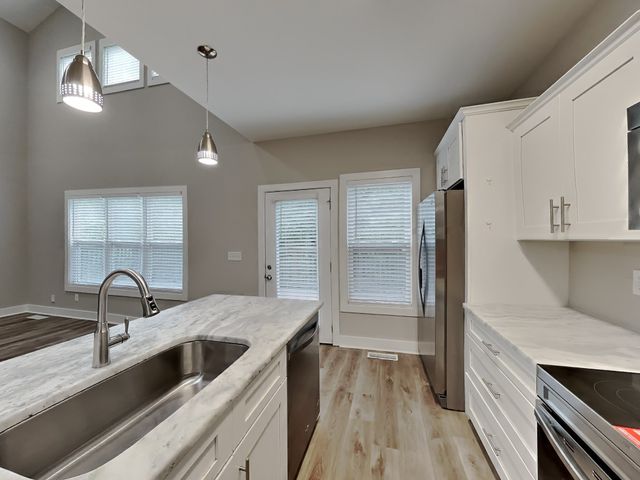 1765 Bridgecrest Dr, Antioch, TN 37013