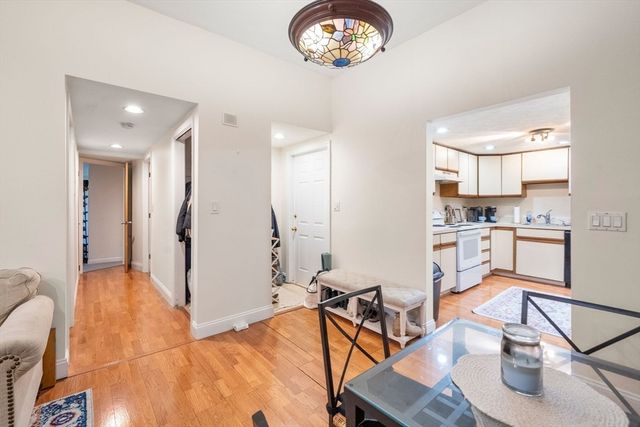 30 Peterborough H, Boston, MA 02215