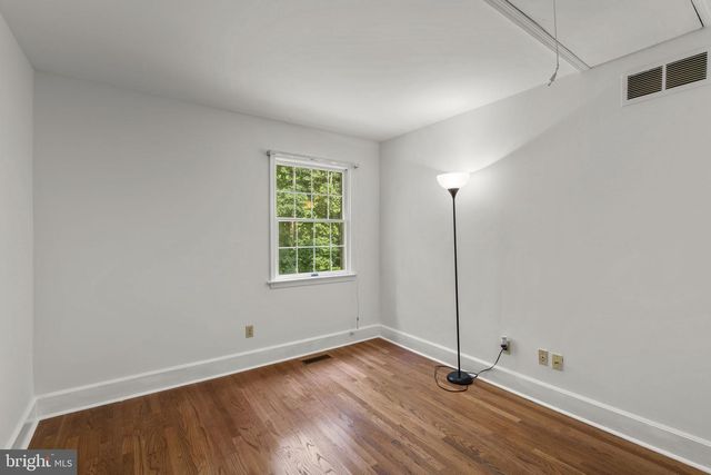 300 STONEHURST RD, Phoenix, MD 21131