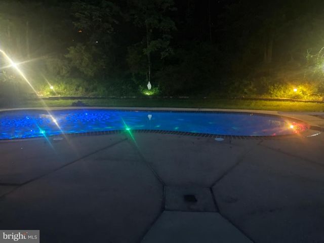 300 STONEHURST RD, Phoenix, MD 21131
