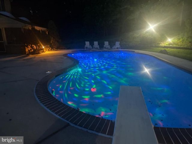 300 STONEHURST RD, Phoenix, MD 21131