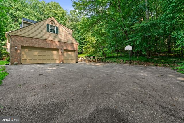 300 STONEHURST RD, Phoenix, MD 21131