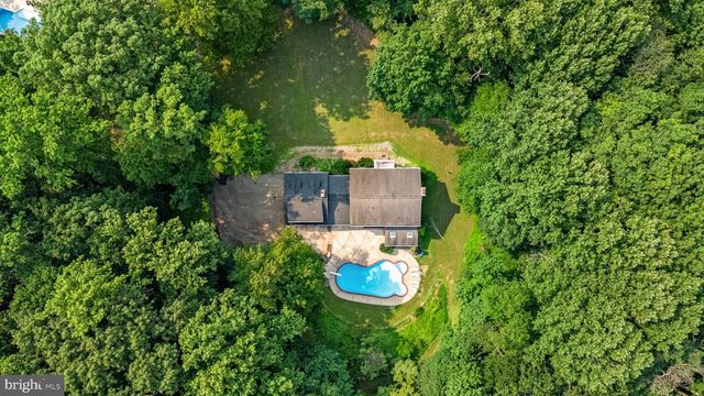 300 STONEHURST RD, Phoenix, MD 21131