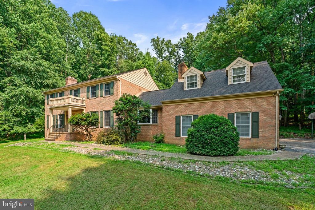 300 STONEHURST RD, Phoenix, MD 21131