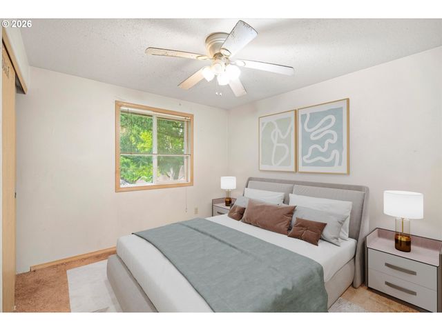 1546 Ne CLEVELAND Ave, Gresham, OR 97030