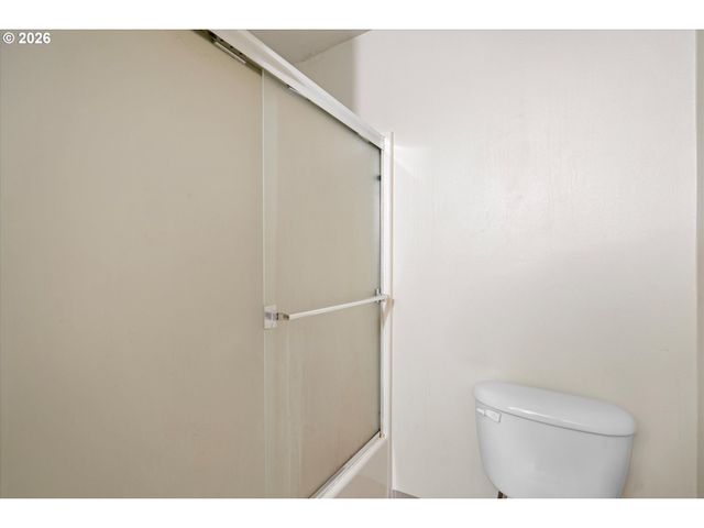 1546 Ne CLEVELAND Ave, Gresham, OR 97030