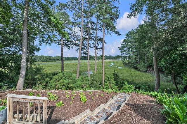 20576 Southport Landing PL, Smithfield, VA 23430