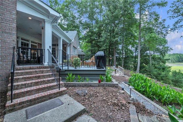 20576 Southport Landing PL, Smithfield, VA 23430