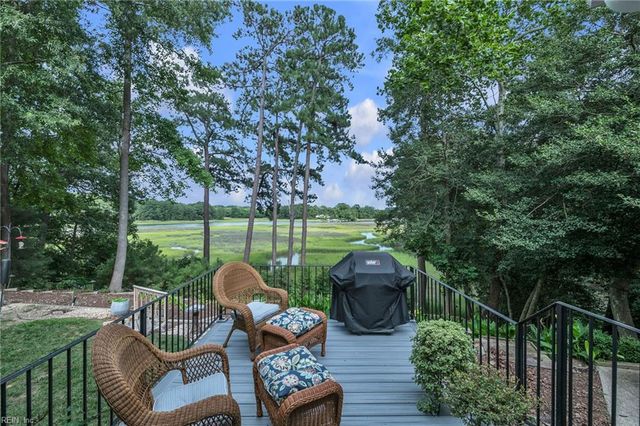 20576 Southport Landing PL, Smithfield, VA 23430