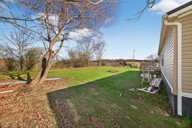 4266 Burgess Falls Rd, Sparta, TN 38583