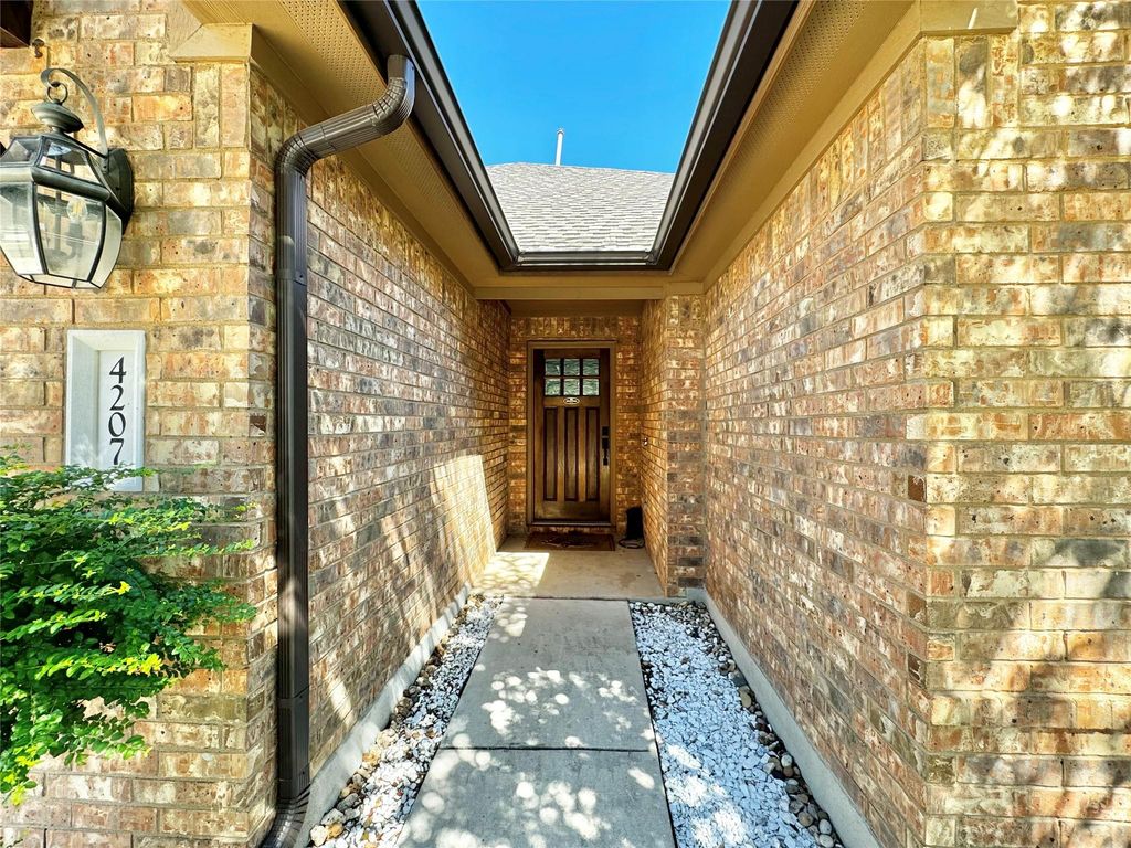 4207 Oldenburg LN, Cedar Park, TX 78613
