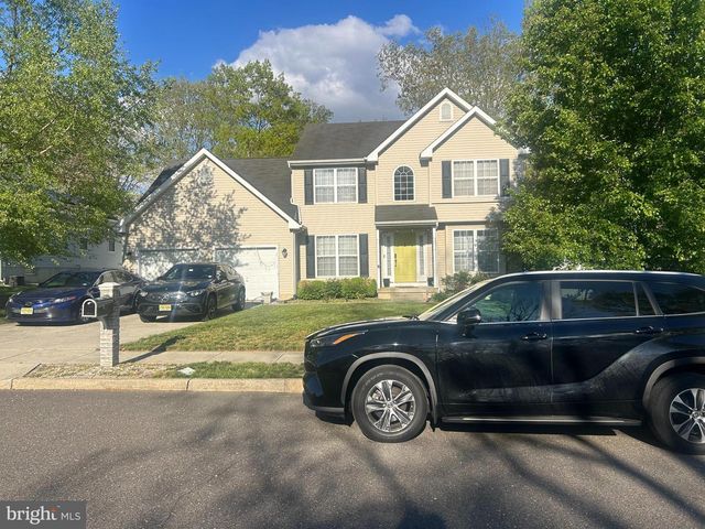 11 BRITT LEA DR, Sicklerville, NJ 08081