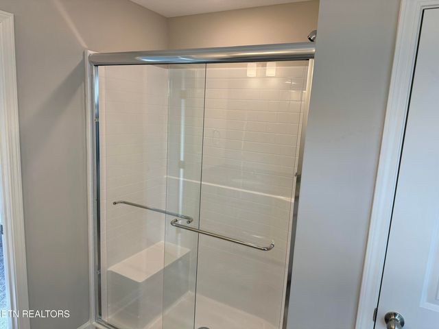 8852 Keenberg Lane, Knoxville, TN 37931