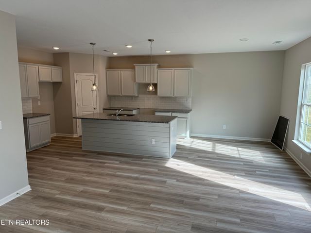 8852 Keenberg Lane, Knoxville, TN 37931