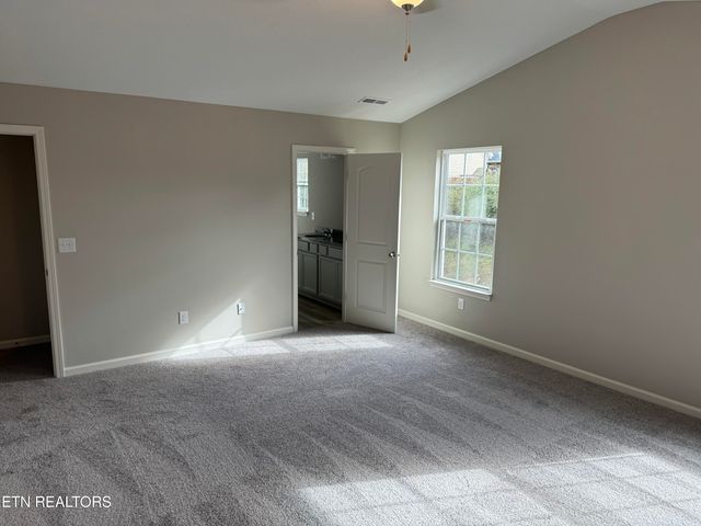 8852 Keenberg Lane, Knoxville, TN 37931