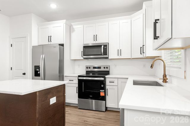 512 Carolyn Lane, Charlotte, NC 28213