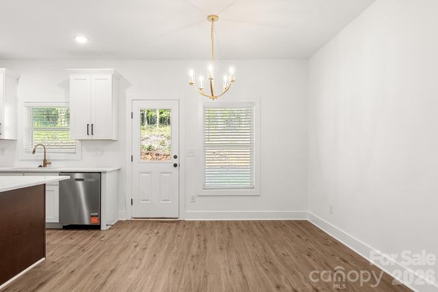512 Carolyn Lane, Charlotte, NC 28213